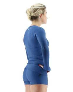 TYR Solid Long Sleeve Swim Shirt -Speedo Shop swfnl7a solid long sleeve swim shirt slate 2