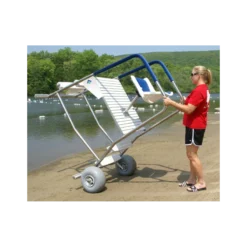 The Griffs All-Terrain Guard Chair -Speedo Shop the griffs all terrain guard chair 2